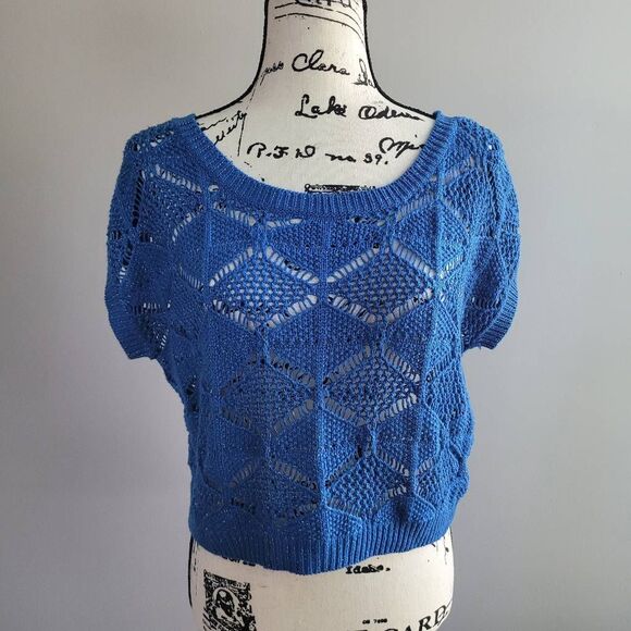 Vintage y2k candie's blue crochet crop top button details maximalist mcbling - Picture 1 of 8